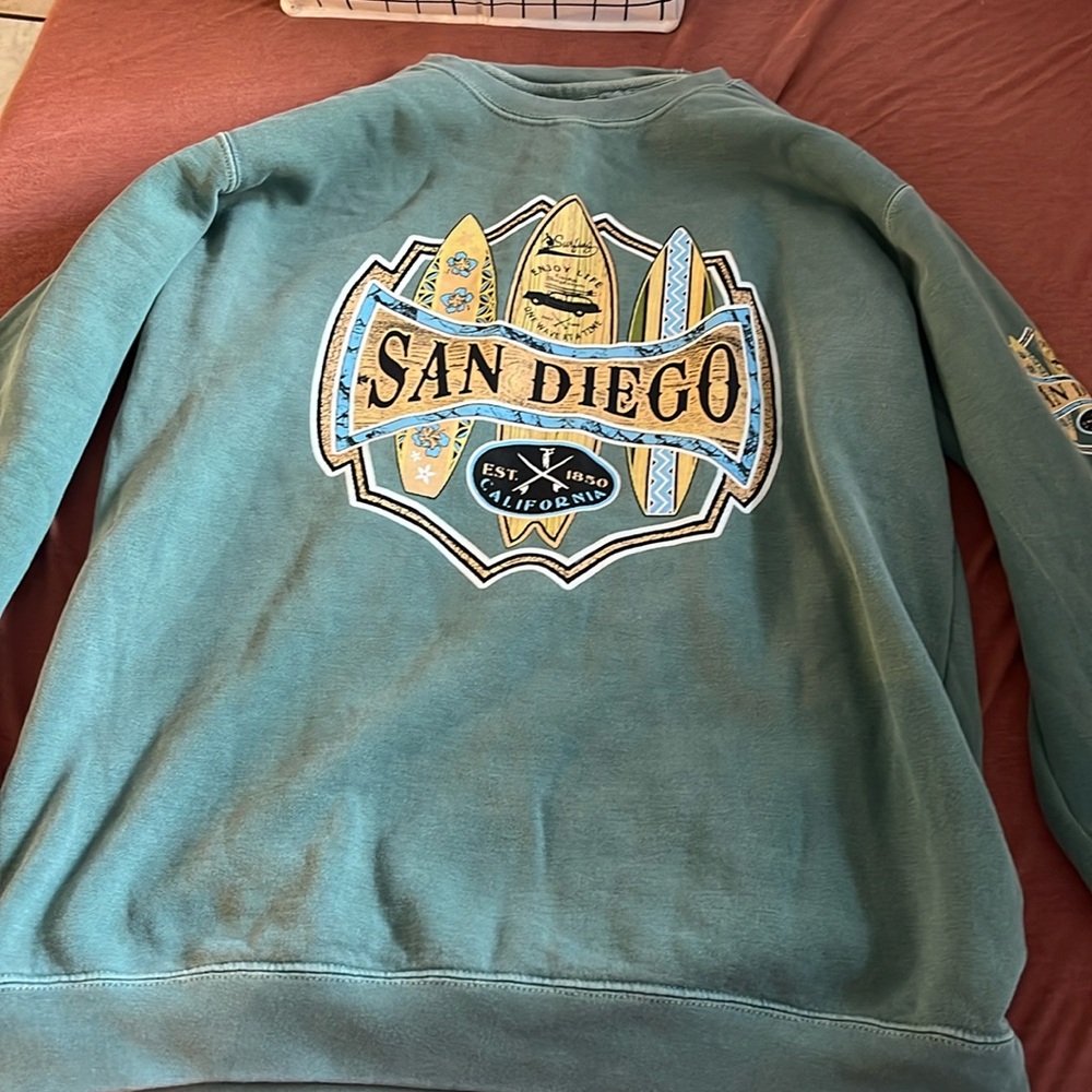 have not be worn , pretty